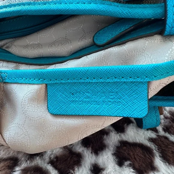 Michael Kors Brionna and Blue Star Tote monogram - Picture 16 of 16